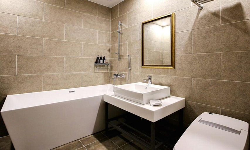 Bathroom 4, Hotel Brown Dot Waterpark, Gimhae