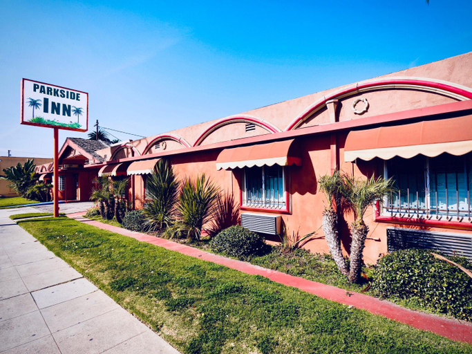 Others 2, Parkside Inn, Los Angeles