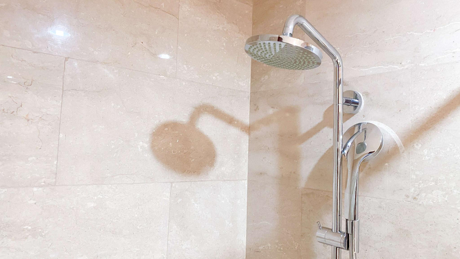 Bathroom, Warm & Best Studio at Menteng Park Apt By Travelio, Central Jakarta