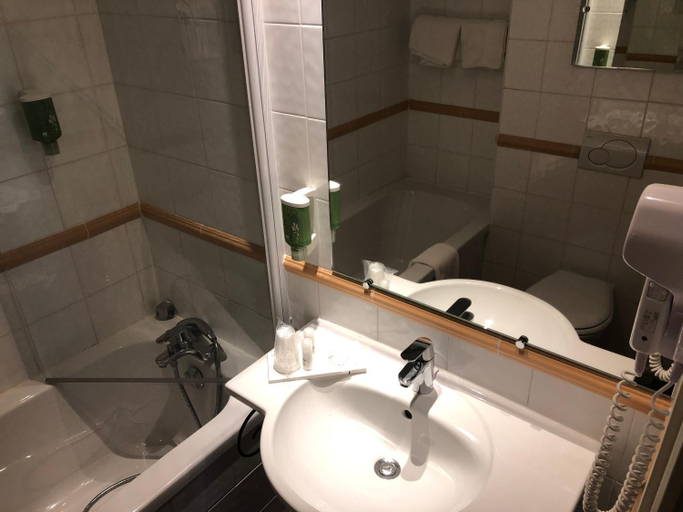Bathroom 4, Castex Hotel, Paris