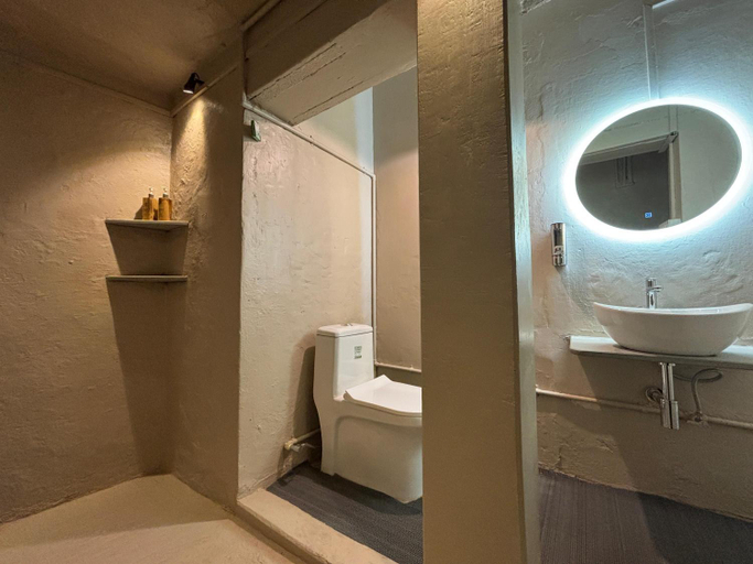 Bathroom 3, Vintage River Homestay, Varanasi