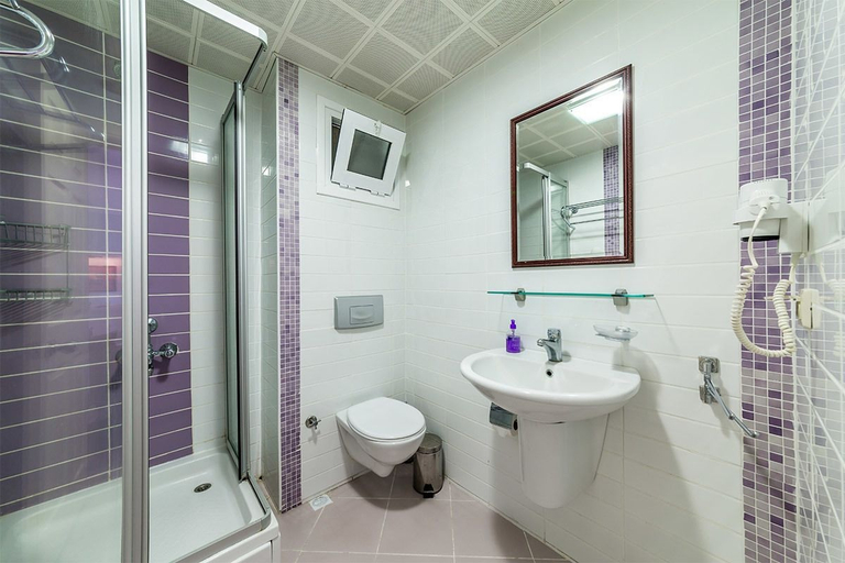 Bathroom 5, Lighthouse Apartments, Marmaris