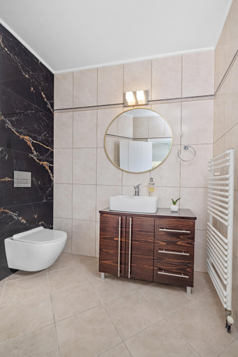 Bathroom 3, Old Town 7 min - Free Airport Pickup - 6BR Villa, South Aegean