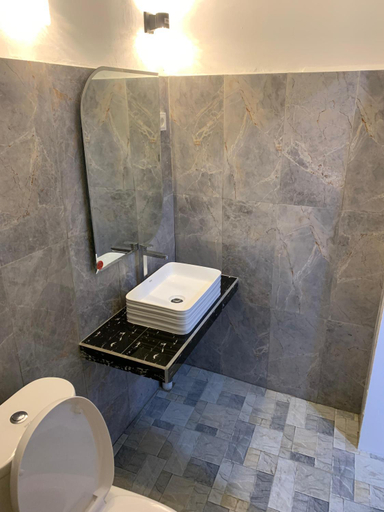 Bathroom 5, Gili Davidoff Skyline, Lombok