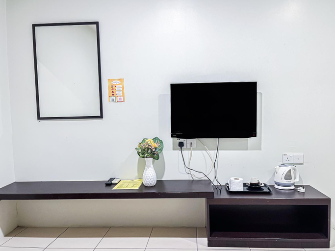 Others 3, HO HOTEL (MATA KUCING), Malacca City