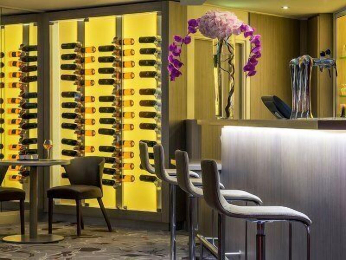 Bar (on property) 2, Hôtel Mercure Marseille Centre Vieux-Port, Bouches-du-Rhône
