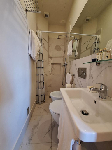 Bathroom, Villa Tiziana Hotel, Lucca