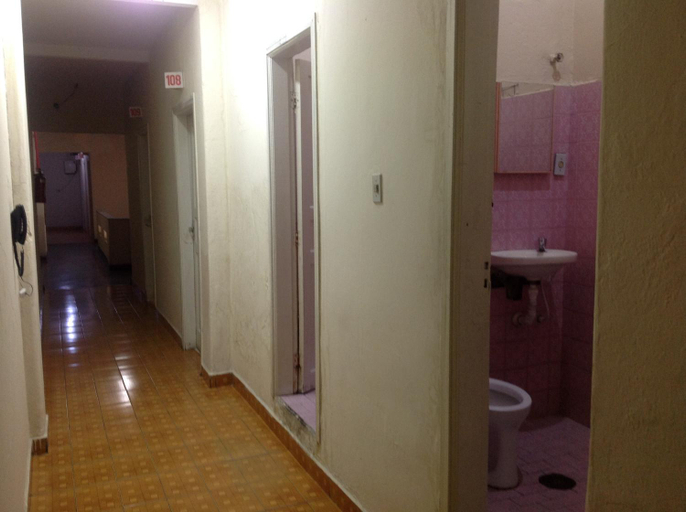 Bathroom 3, Hotel Chaves - Quartos Individuais, São Paulo