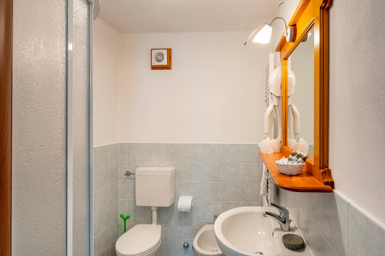 Bathroom 3, Guesthouse Giulietta e Romeo, Verbano-Cusio-Ossola