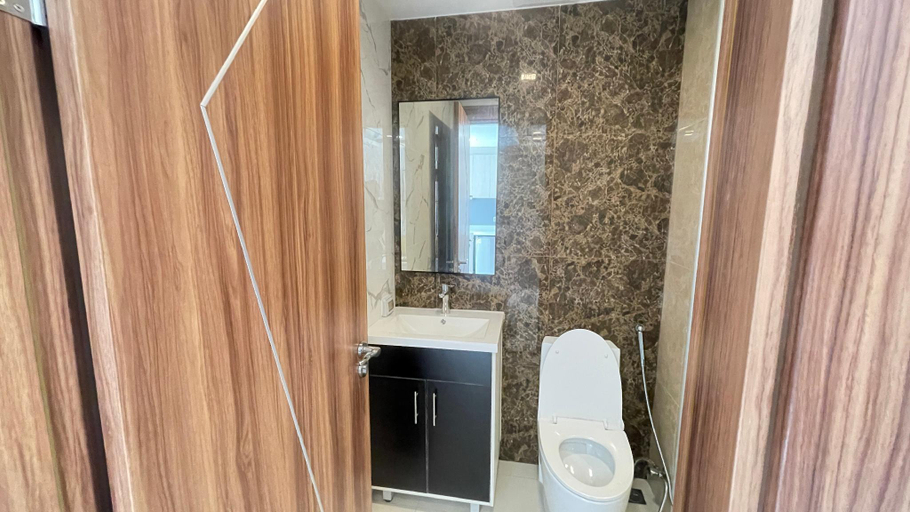 Bathroom 3, Arcadia Beach Resort, Pattaya