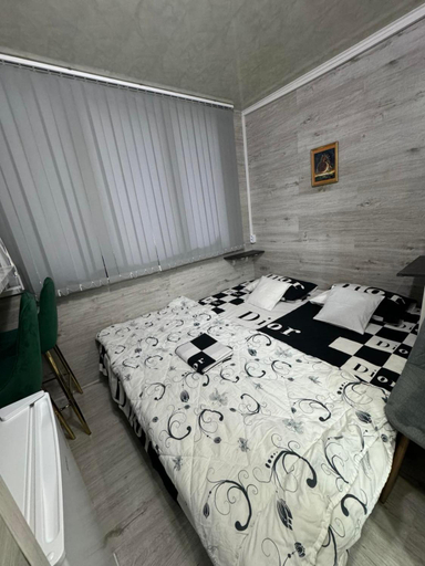 Others 5, Prime Location Room