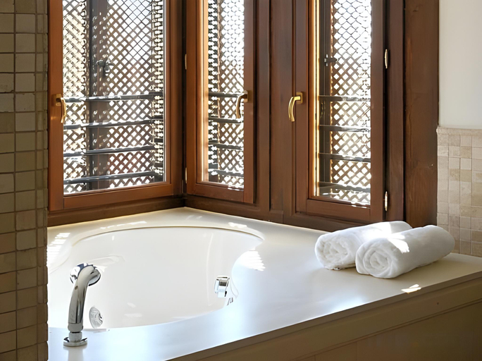 Bathroom 5, Caleia Mar Menor Golf & Spa Resort, Murcia