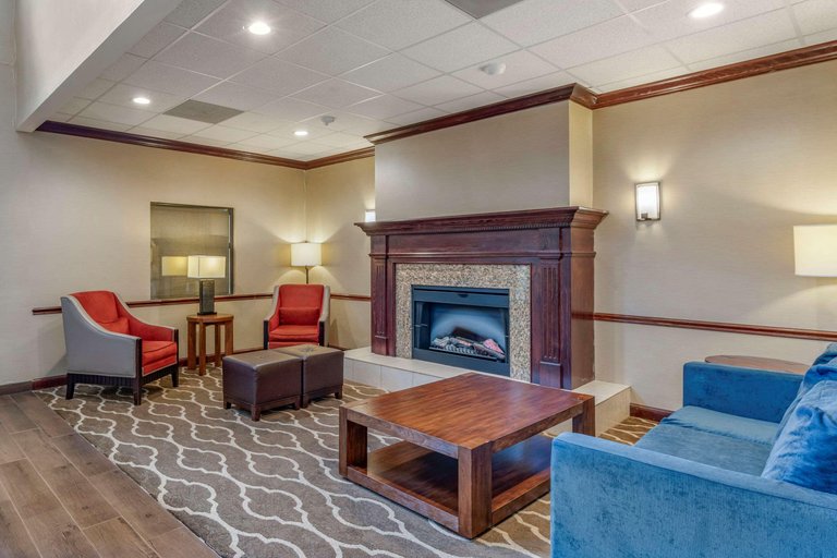 Public Area 2, Comfort Inn & Suites O'Fallon Area, Saint Charles