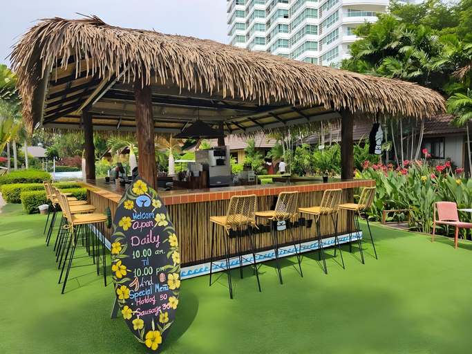 Food & Drinks 5, Botany Beach Resort Pattaya, Sattahip