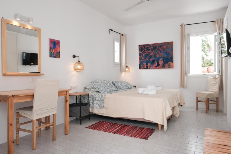 Others 5, Angela's Rooms, South Aegean