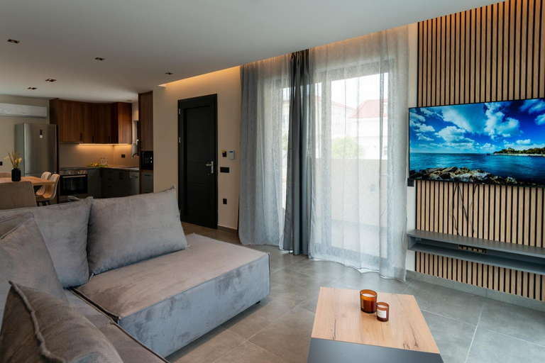 Shared lounge/TV area, Villa Linea Verde III by Sealand Villas, Ionian Islands