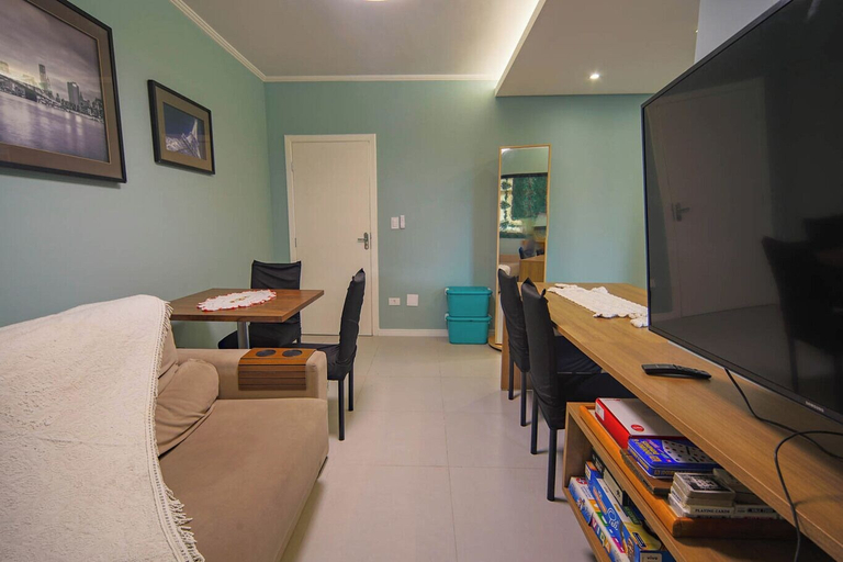 Room 2, Apto pet Friendly com Garagem a 100m do mar, Praia Grande