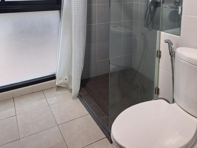 Bathroom 3, Neo2 condo B 204, Pattaya