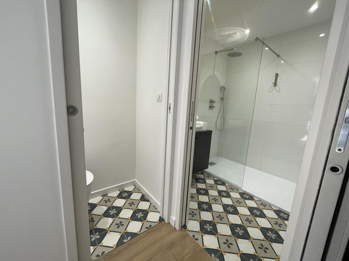 Bathroom 4, Les Mini-villas de Santa-giulia, Corse-du-Sud