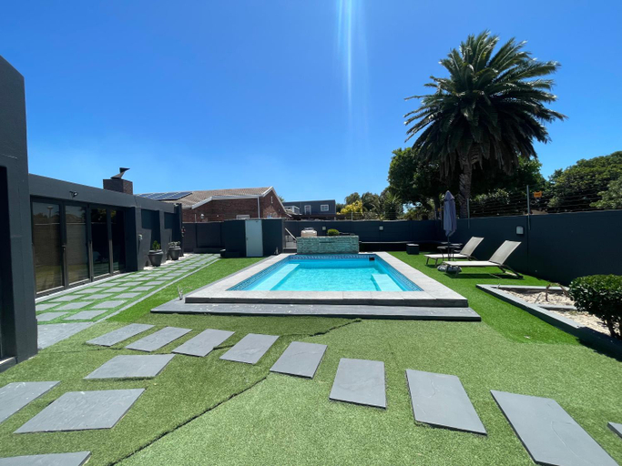 Sport & Beauty 4, DOMIN LUXURY SUITES, City of Cape Town