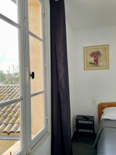 Bedroom 2, Hotel L'Escale, Gard