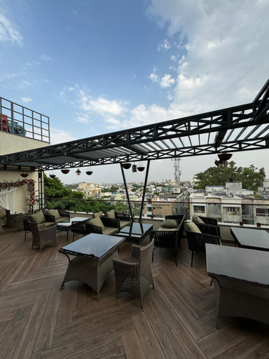 Food & Drinks 5, Hotel Aditya Grand, Bhopal