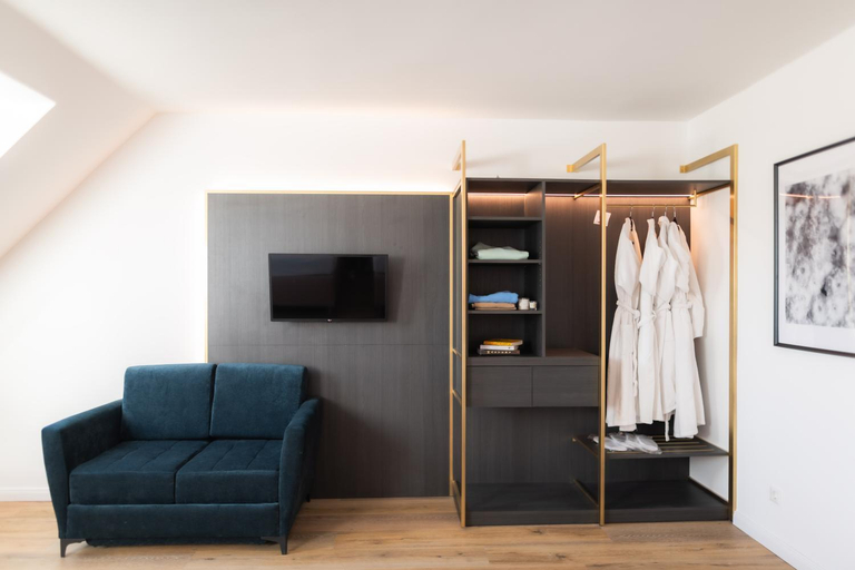 Others 5, City Hotel Tabor, Wien