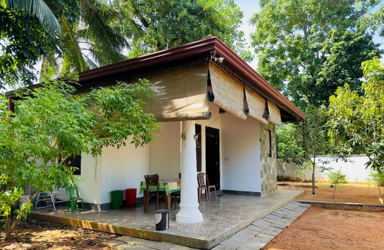 Others 3, Ambawaththa Villa, Unawatuna, Habaraduwa