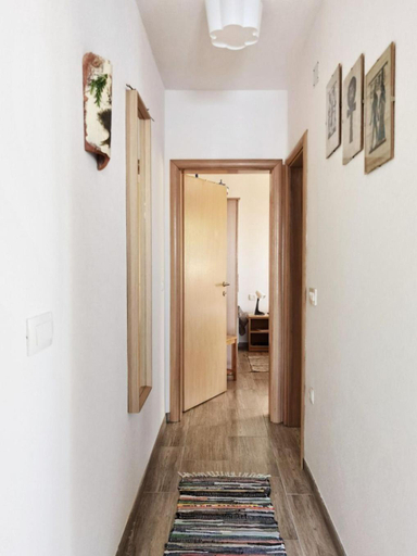 Public Area 2, Apartments Adria, Karlobag