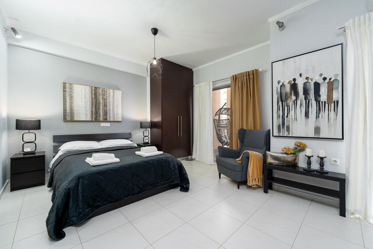 2, Byron Luxury Apartments, West Greece