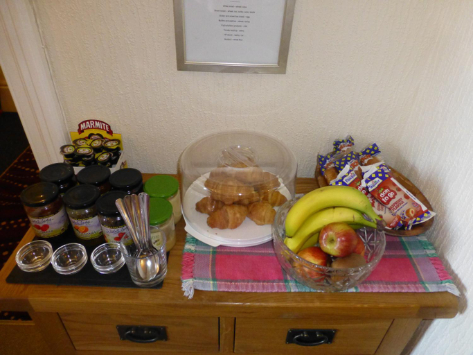 Food & Drinks 4, Bryn Derwen Guest House, Conwy