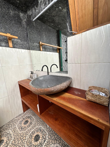 Bathroom 3, Gili Land, Lombok