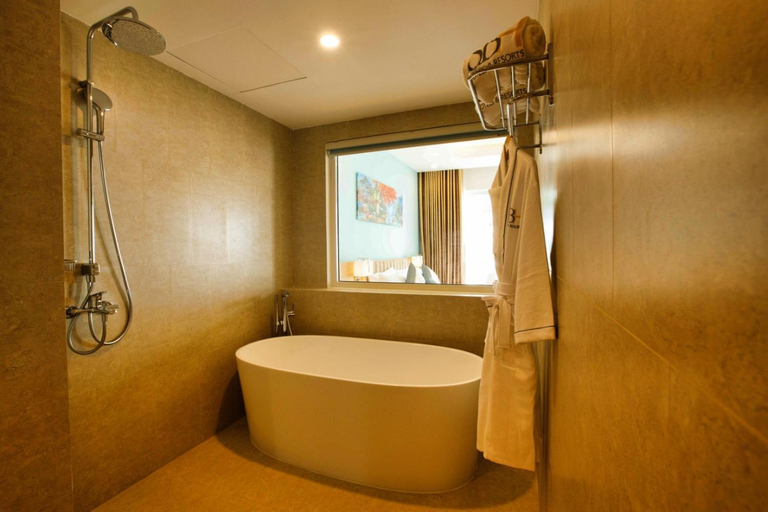 Bathroom 5, SBH Gloria Hue, Phú Vang