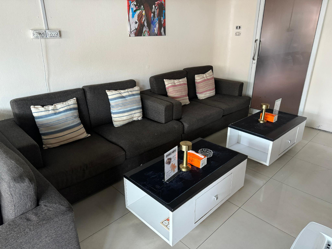 Public Area, Leng Guest House, Pattaya