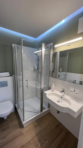 Bathroom 5, Ostseeland, Rostock