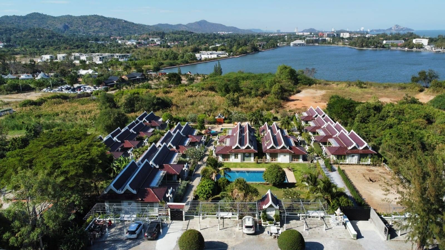Others 3, Thirty Degrees in February, Khao Tao, Hua Hin, Hua Hin