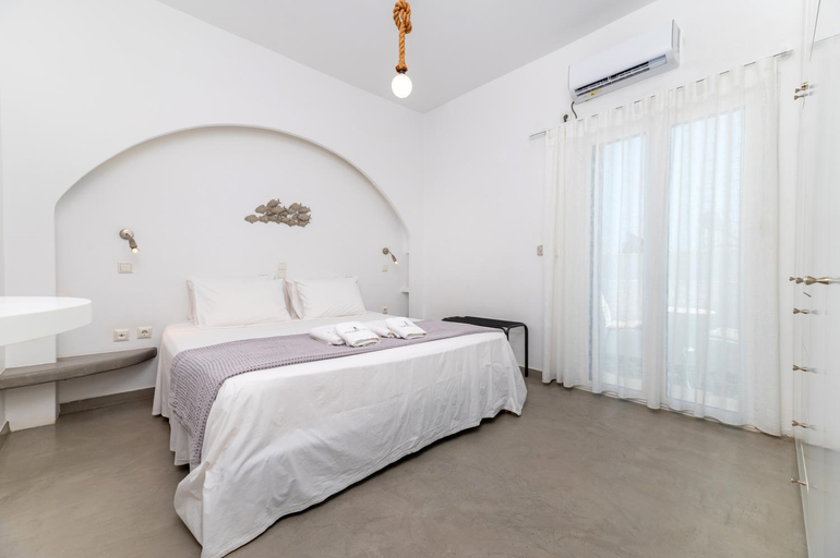 Bedroom 2, AquaLung Suites, South Aegean