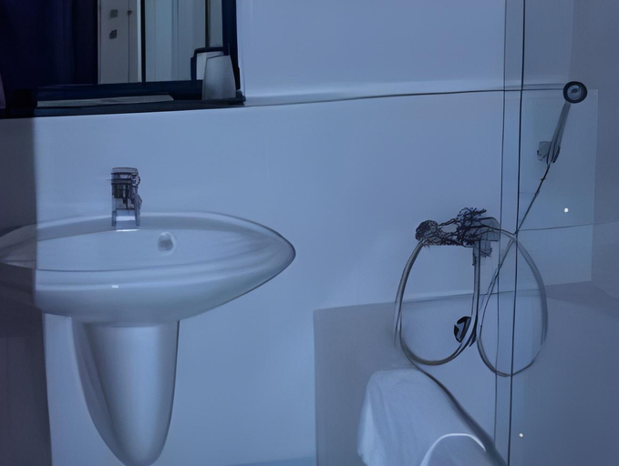 Bathroom 2, Hotel Freizeittempel, Wiener Neustadt