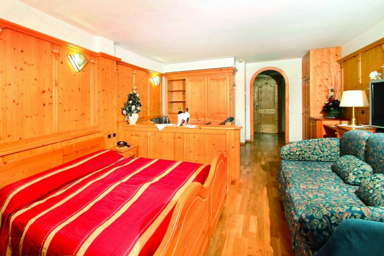 Bedroom 3, Hotel Diamant Park, Trento