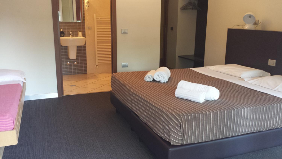 Bedroom 5, Hotel Firenze, Varese