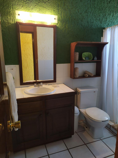 Bathroom 4, Las Gaviotas Condo-Hotel La Paz BCS, La Paz