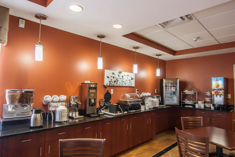 Food & Drinks 5, Sleep Inn & Suites Dyersburg, Dyer