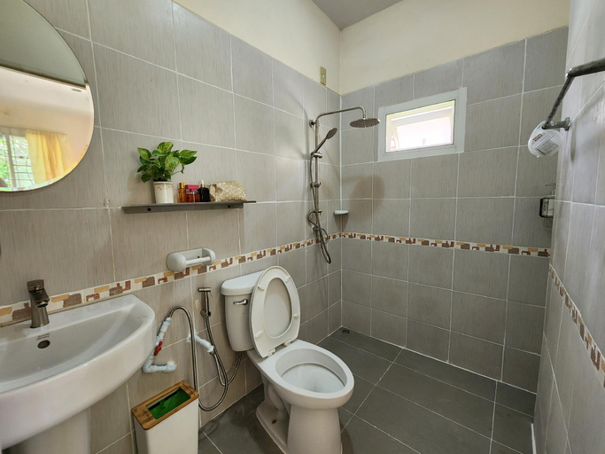Bathroom 5, HOMEis garden villa Sattahip, Sattahip