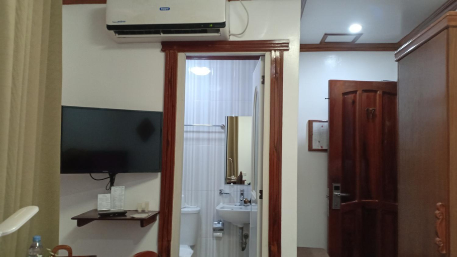 Bathroom, CLN Boutique Hotel, Tacloban City