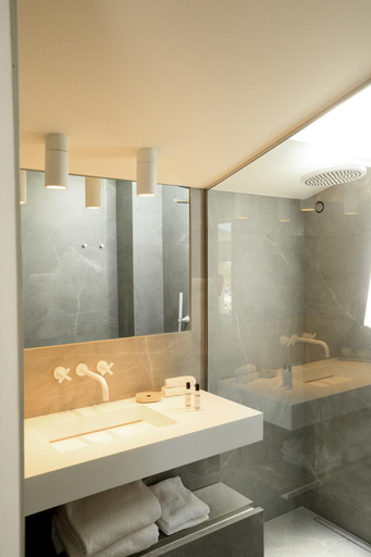 Bathroom 4, Hotel Centre Nautique, Corse-du-Sud