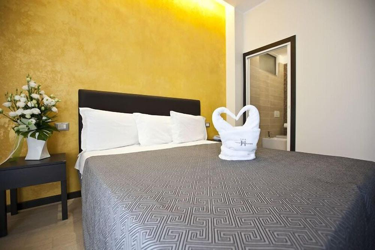 Bedroom 3, Hotel Aurora, Rimini