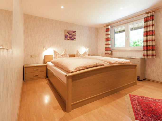 Bedroom 2, Ferienwohnung, Oberkirchen, Hochsauerlandkreis