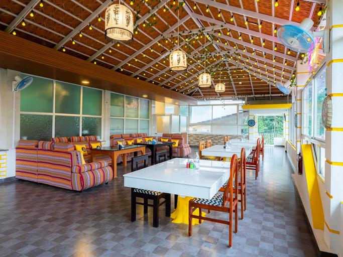 Food & Drinks 4, The Hosteller Coorg Madikeri, Kodagu
