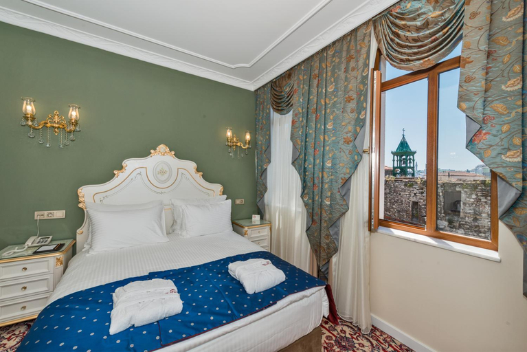 Bedroom 4, Galatower Hotel, Beyoğlu