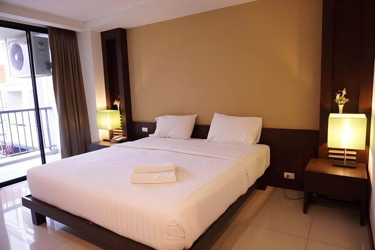 Bedroom 3, Tycoon Suite Hotel, Pattaya